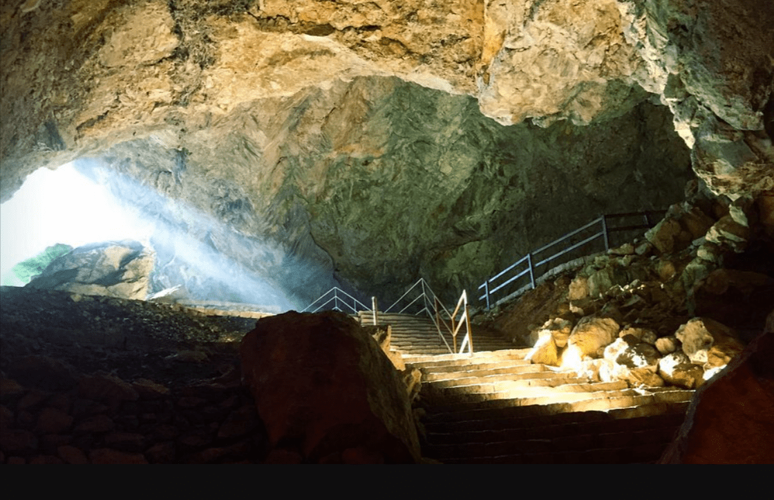 What Makes the Resava Cave and Nearby Lisine Waterfall a Perfect Day Trip